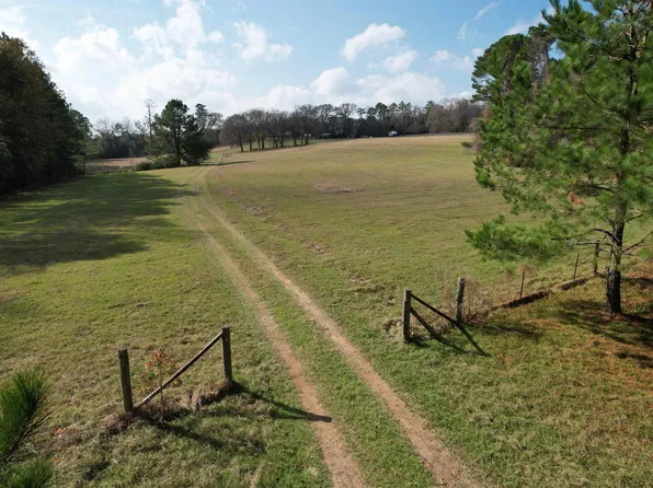 County Road 1585, Grapeland, TX 75844