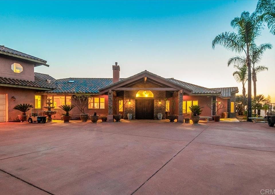 1st image of 3592 Alta Loma Dr