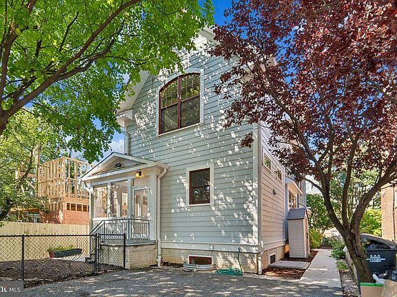 3rd image of 5321 43rd St NW