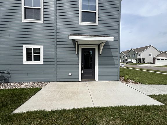 3rd image of 2414 Oak Branch Ave