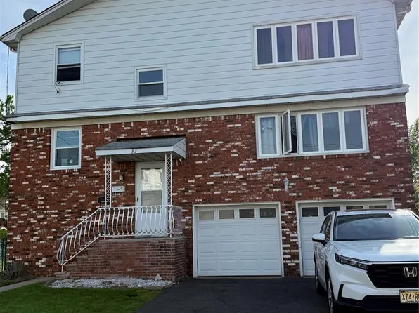 33 E Joseph St, Moonachie, NJ 07074