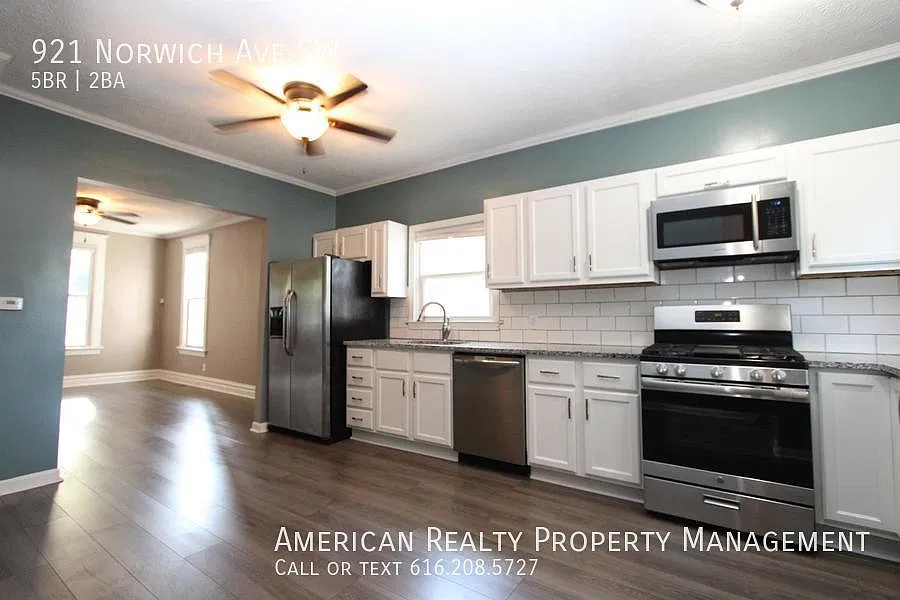 5 bed, 1400 sqft, $2,300 — Photo 3