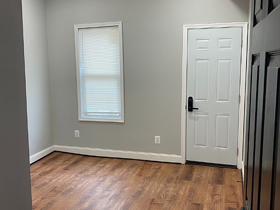 3rd image of 511 N Pulaski St #A-650