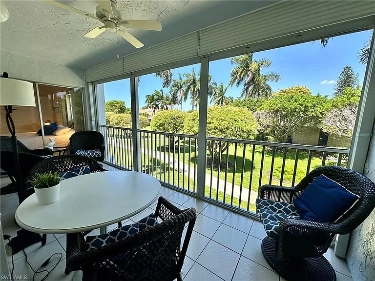 555 Park Shore Dr #B-205 — Photo 31