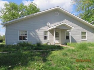 300 Houston St, Coatsburg, IL 62325