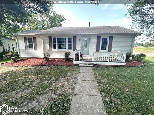 407 E Locust St, Bloomfield, IA 52537