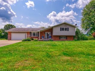1248 Crestview Ave SW, New Philadelphia, OH 44663