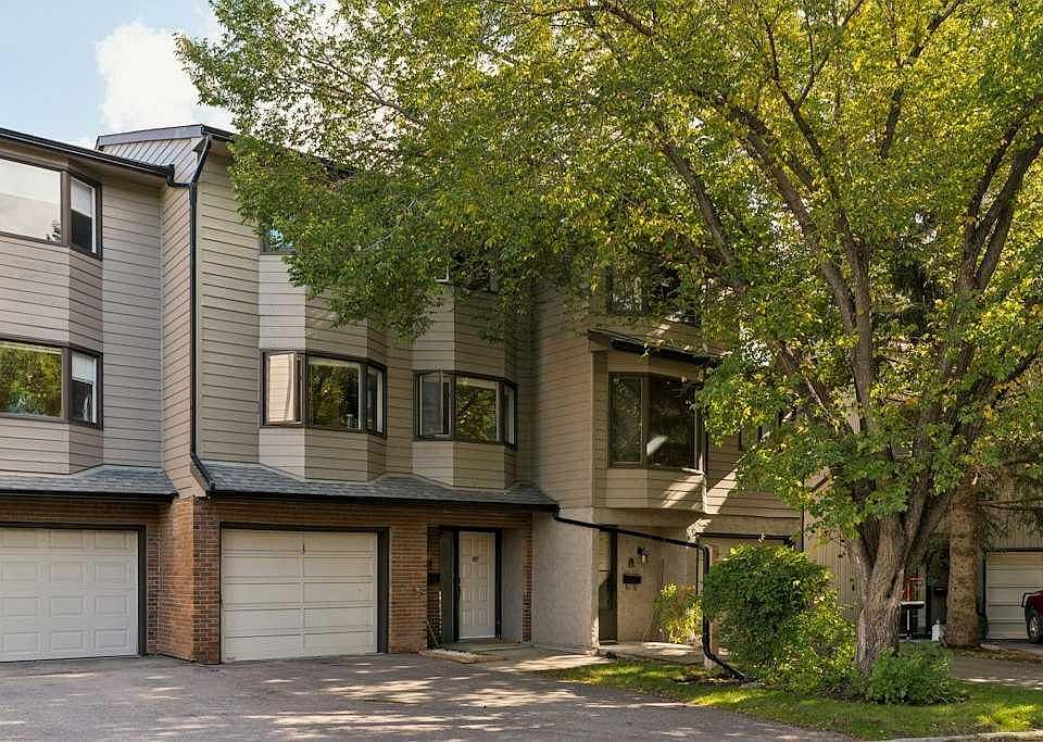 1st image of 23 Glamis Dr SW #80