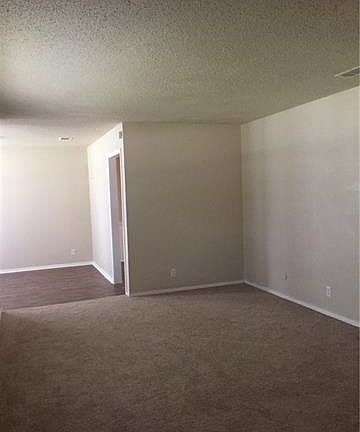 3rd image of 7109 Corona Dr