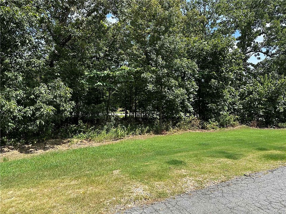 2nd image of Romine Ln #15