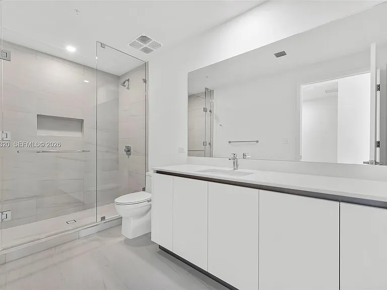 900 N Ocean Blvd #1202 — Photo 32