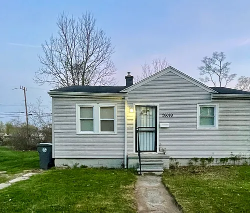 26089 Lehigh St Photo 1