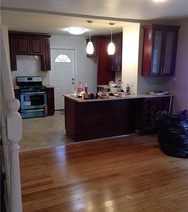 1st image of 10903 221st St