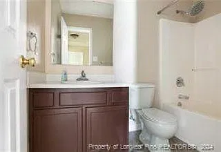 4 bed, 2.5 bath, 1743 sqft, $1,975 — Photo 3