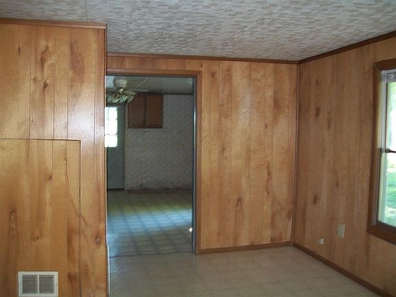 2nd image of 1217 S 3rd St