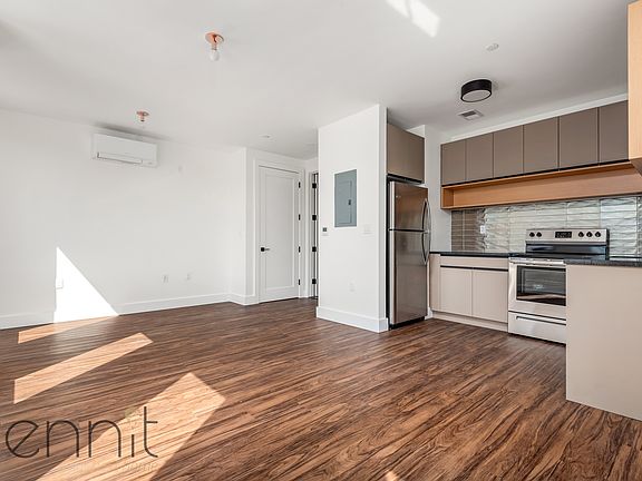 5th image of 26-25 3rd St #207