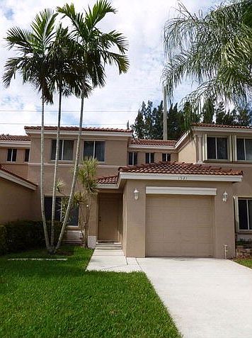 1st image of 1521 W Harmony Lake Cir