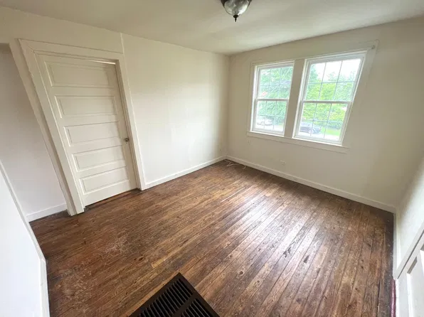407 9th Street Duplex, 407 9th St NW Unit B, Charlottesville, VA 22903