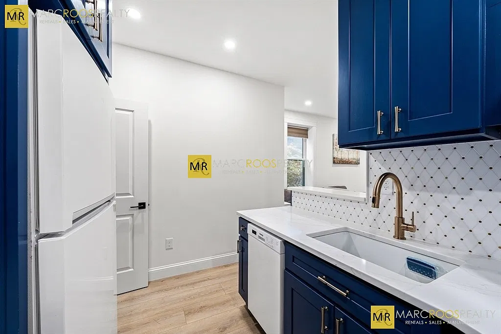 2 bed, 9999 sqft, $3,700 — Photo 3