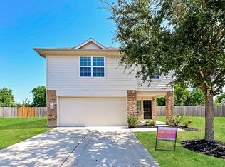 918 Running Creek Ct, Baytown, TX 77521