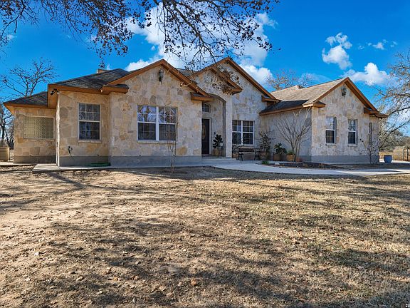 4th image of 228 county road 6864
