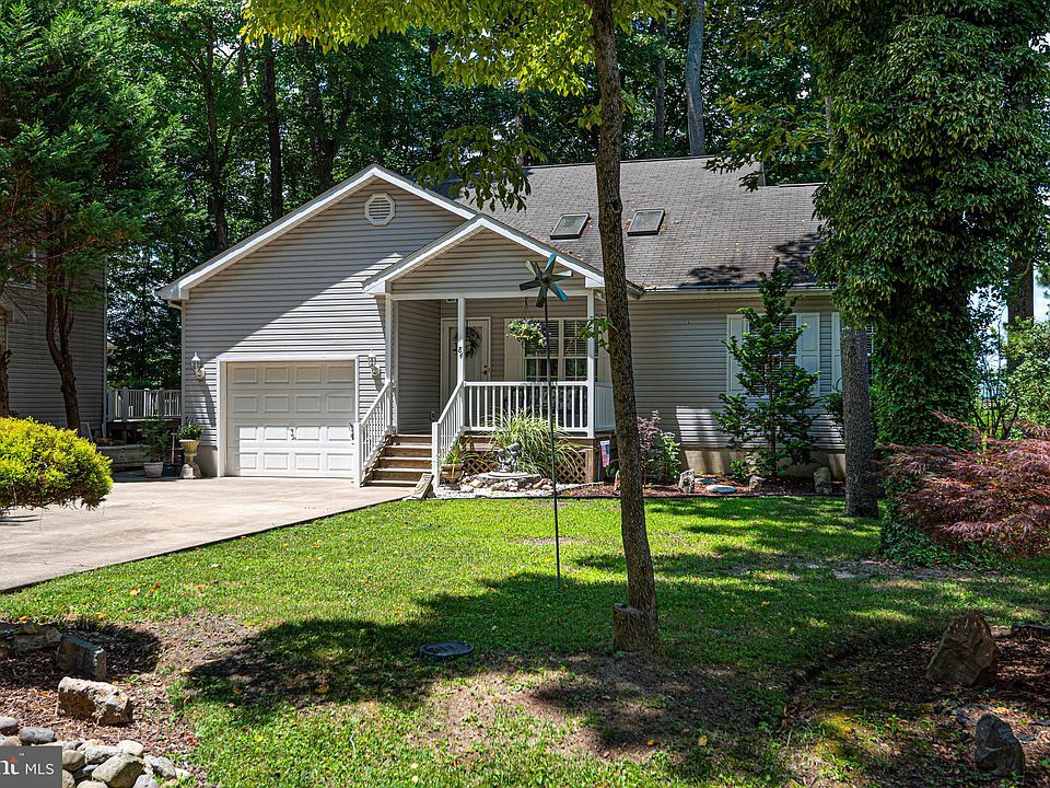 1st image of 84 White Horse Dr