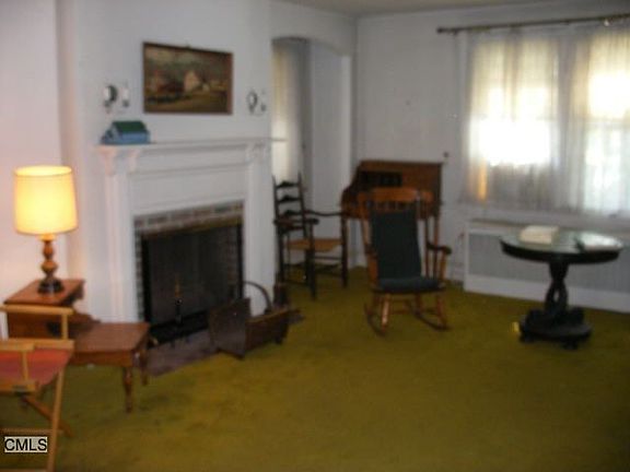 5th image of 390 Lake Ave