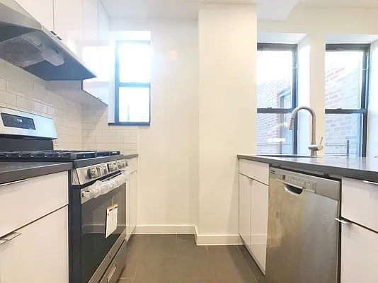 Rented by Bohemia Realty Group | media 30