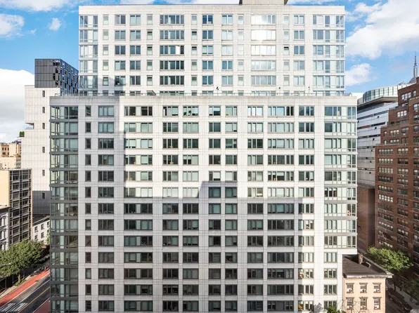 200 East 24th Street image 9 of 11