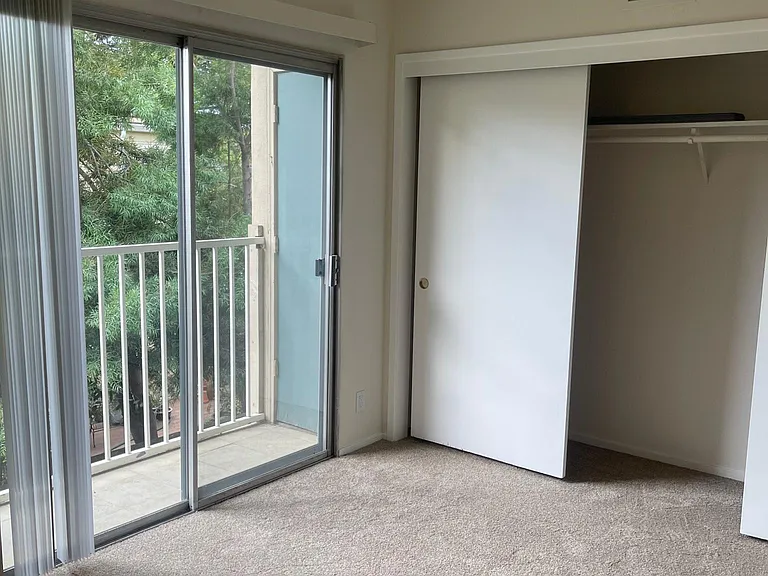 429 N Rengstorff Ave #5 — Photo 11