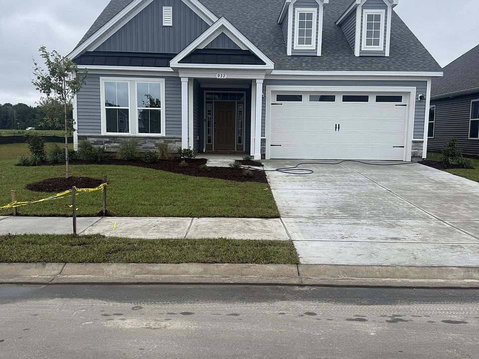 1st image of 937 Rugby Ct.