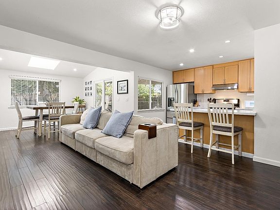 3rd image of 317 Larkin Court