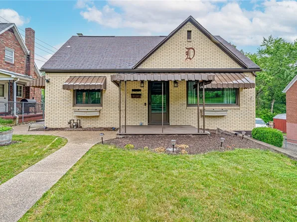121 Bernard Dr, White Oak, PA 15131