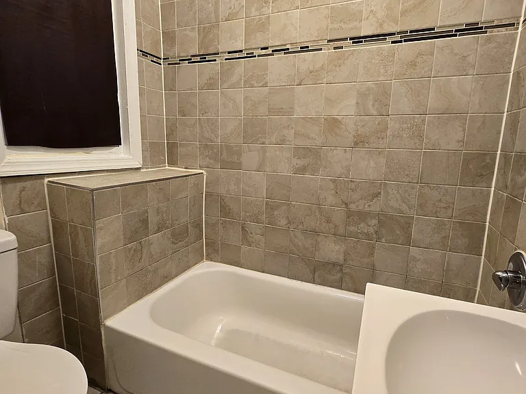 24 Harrison Pl #1 — Photo 10