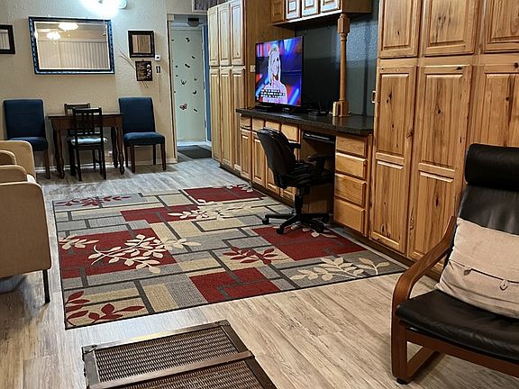 3rd image of 6403 Padre Blvd Suite 32