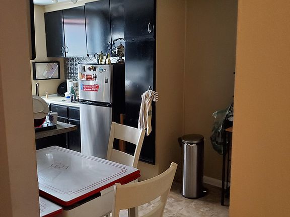4th image of 6725 Dartmouth St APT 2K
