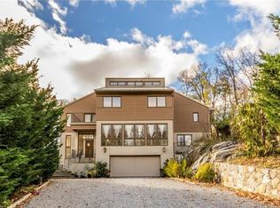 93 Briary Rd, Dobbs Ferry, NY 10522