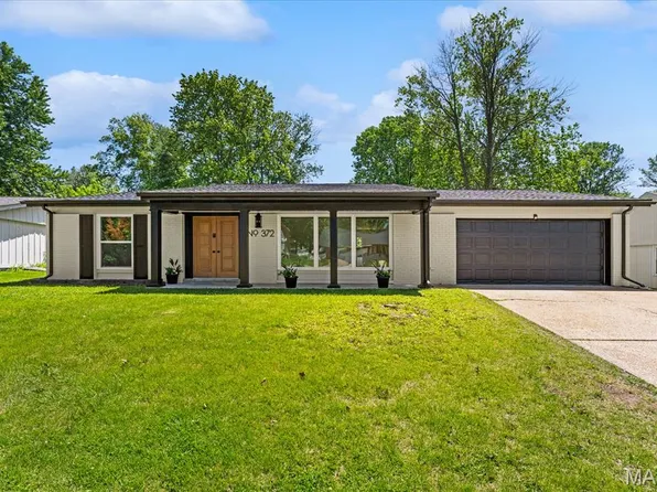 372 Roanoke Dr, Belleville, IL 62221