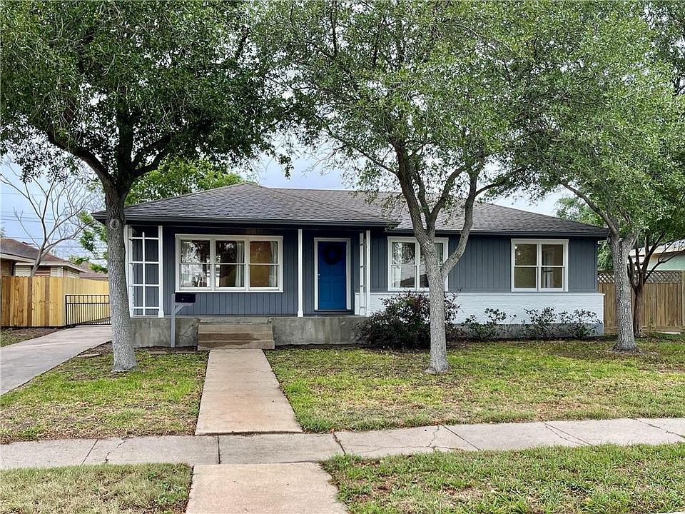1st image of 1030 Miramar Pl