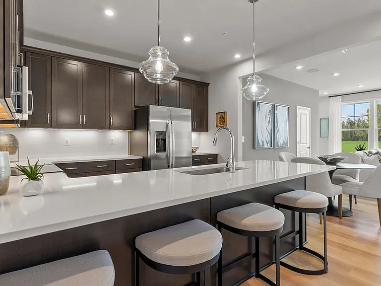 656 Brookwood Glen Ter #A — Photo 32