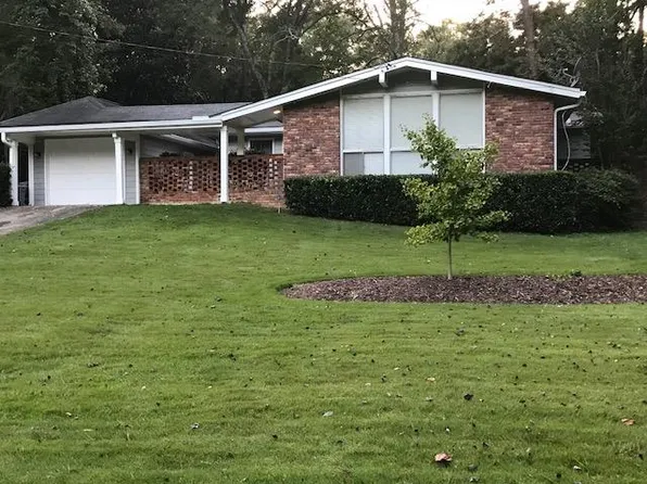 270 Brook Dr, Sandy Springs, GA 30328