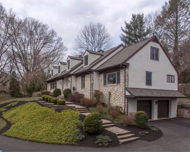 656 Heatherwood Rd, Bryn Mawr, PA, 19010