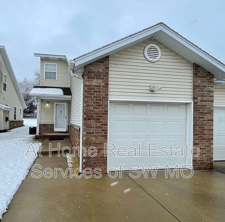 1st image of 3031 N Fremont Ave