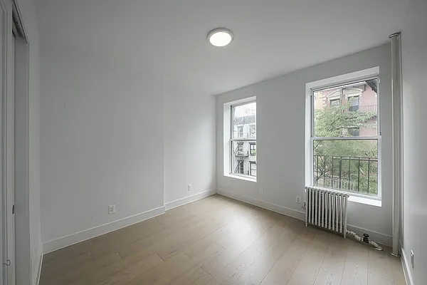 Rented by Vertical Real Estate LLC | media 11