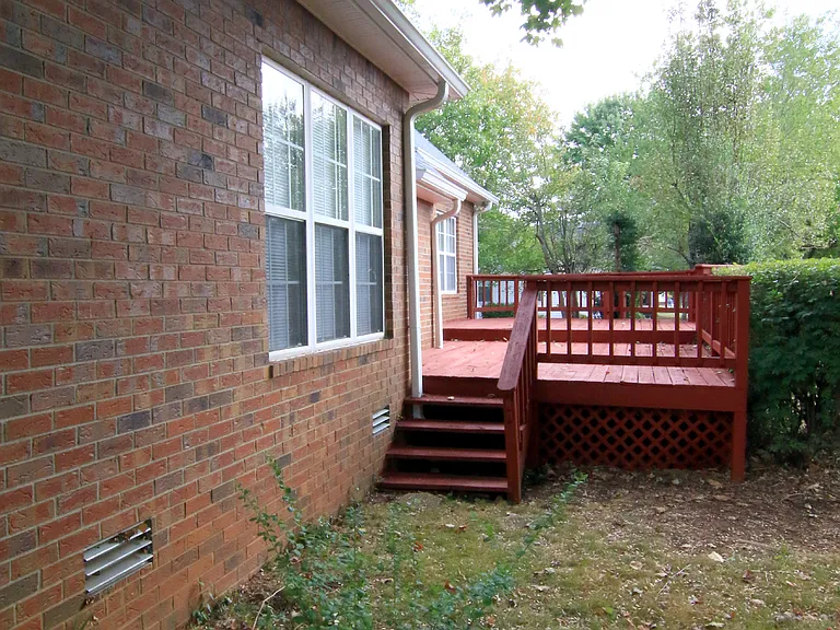 2123 Moonlite Ct — Photo 9