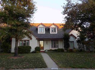 2704 N Winstead Cir, Wichita, KS 67226