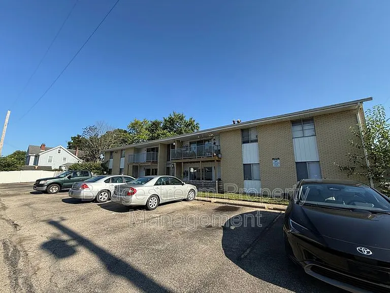 401 Elder Dr #2 — Photo 1