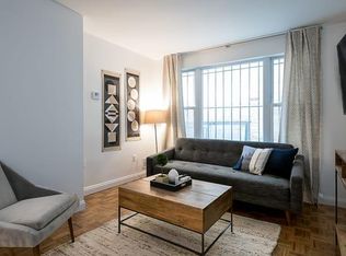 526 5th St SE APT 102, Washington, DC 20003