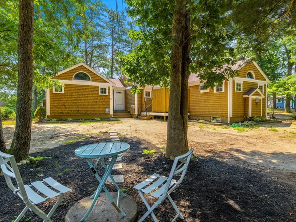 21 Pretto Way, Plymouth, MA 02360