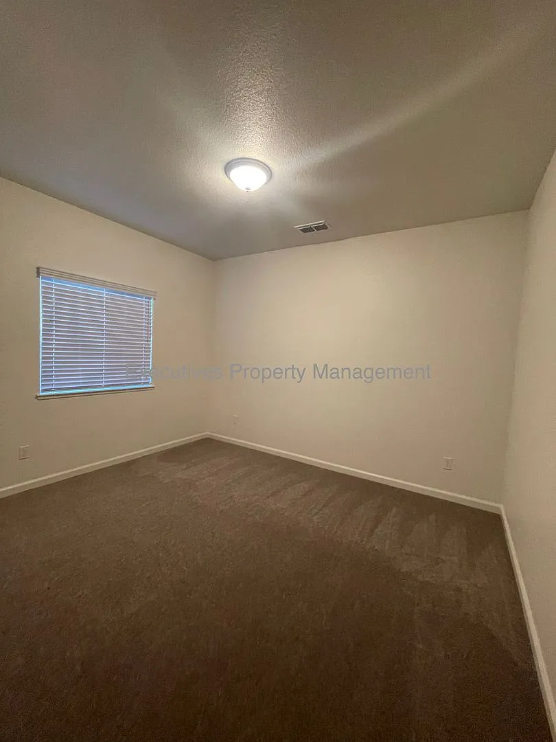 Coming Soon | House For Rent | 828 Sophie Ct Merced — Photo 3